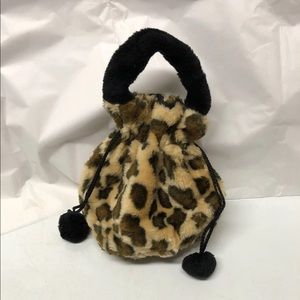 Cute vintage cheetah purse